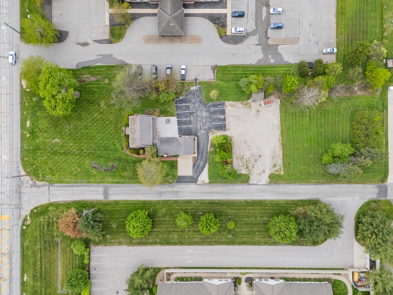 More Photos Of 201 N Cleveland Massillon Rd, Akron Office For Sale