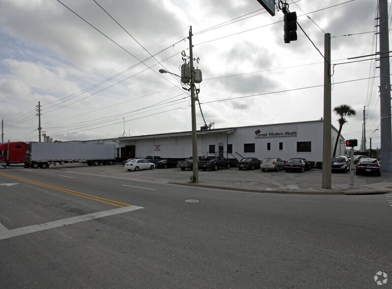 More Photos Of 438 W Kaley St, Orlando Warehouse For Lease