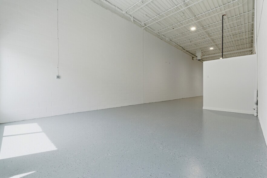 More Photos Of 397 Humberline Dr, Toronto Warehouse For Sale