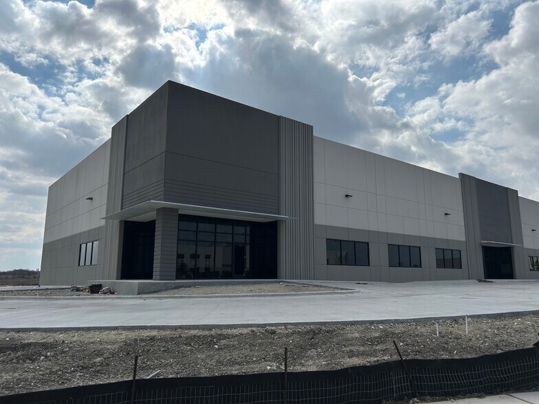 More Photos Of FM 1626 & Plum Creek Meadows, Kyle Unknown For Lease