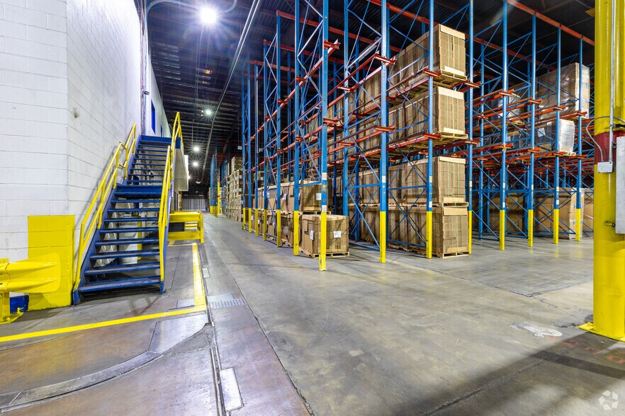 More Photos Of 4300 Church Rd, Centreville Truck Terminal For Lease