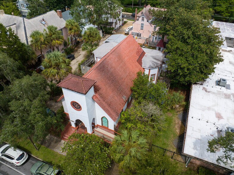 More Photos Of 619 NE 1st St, Gainesville Religious Facility For Sale