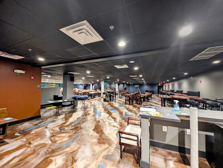 More Photos Of 10426 Main St, Fairfax Freestanding For Sale