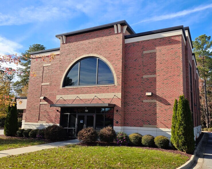 More Photos Of 701 Mutual Ct, Raleigh Office For Lease