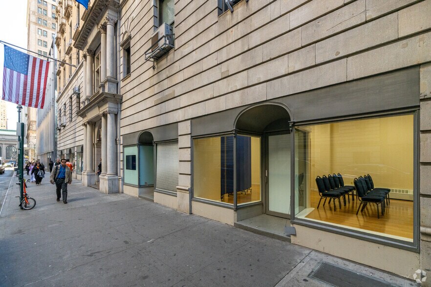 More Photos Of 4 W 43rd St, New York Office For Sale
