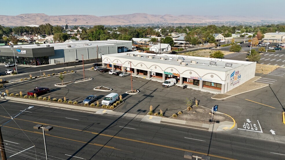 More Photos Of 1731 S 1st St, Yakima General Retail For Sale