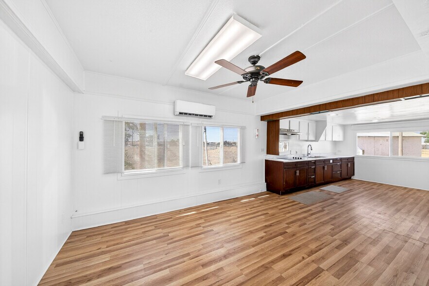 More Photos Of 11398 Bartlett Ave, Adelanto Contractor Storage Yard For Sale