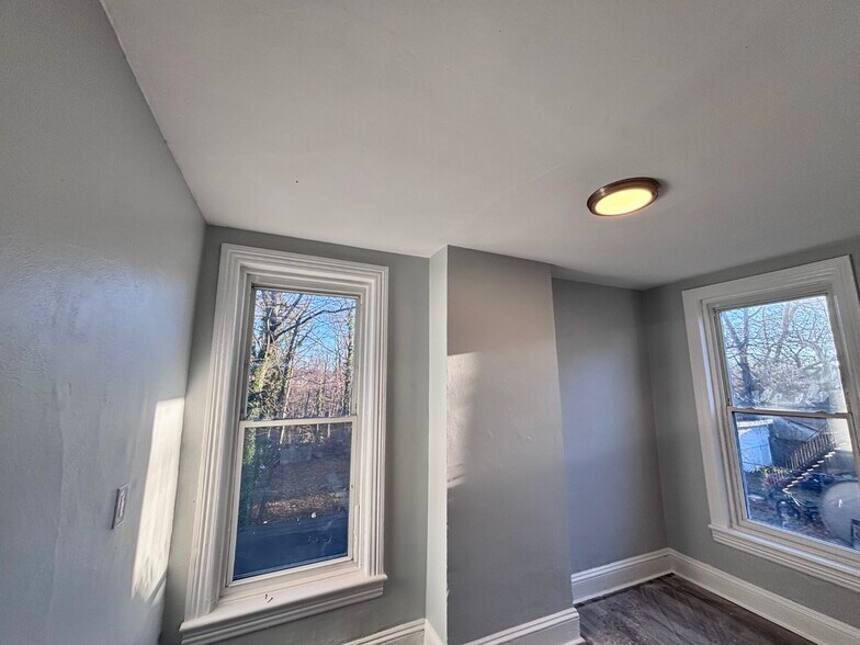 More Photos Of 42 Maple Ave, Trenton Apartments For Sale