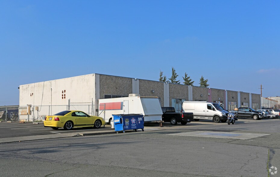 More Photos Of 201-207 Benton Ct, Suisun City Auto Repair For Lease