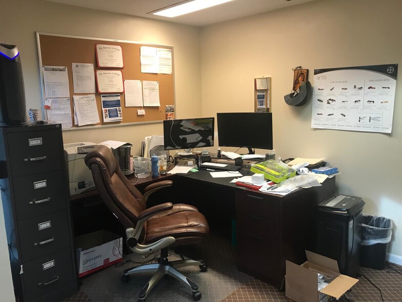 More Photos Of 3069 Amwiler Rd, Atlanta Medical For Lease