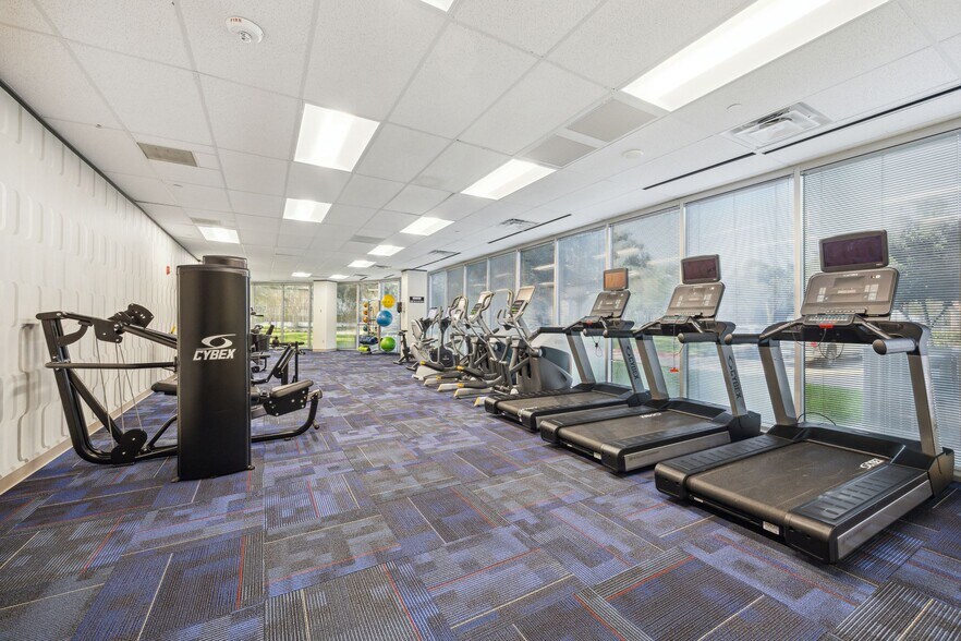 More Photos Of 9800 Richmond Ave, Houston Office For Lease