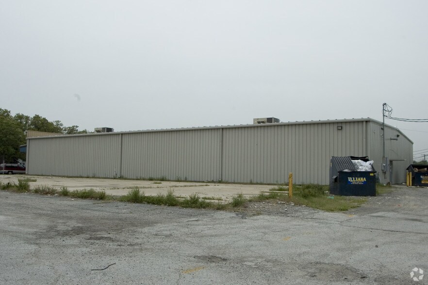 More Photos Of 2626 Central Ave, Lake Station Convenience Store For Sale