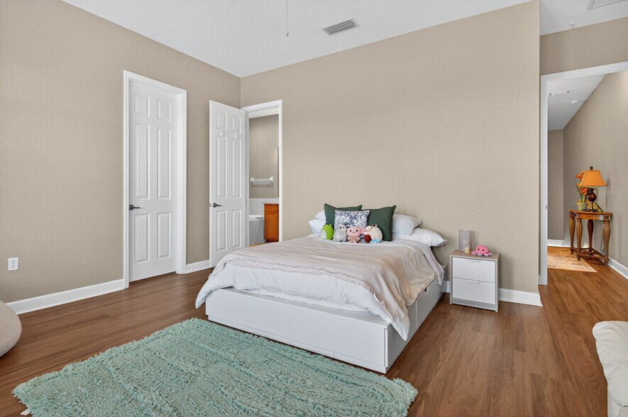 More Photos Of 524-590 Market St, Saint Augustine Apartments For Sale