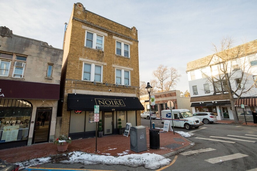 More Photos Of 171 Maplewood Ave, Maplewood Storefront Retail Residential For Sale