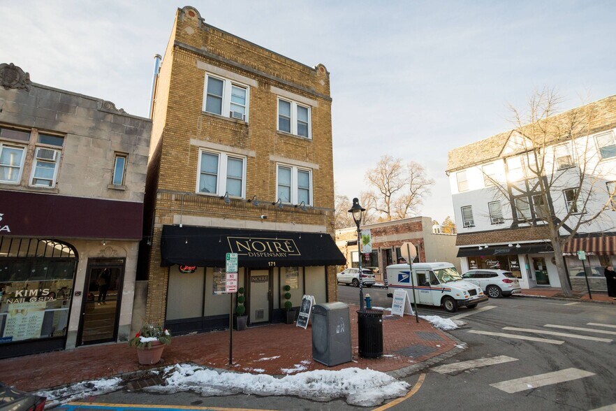 More Photos Of 171 Maplewood Ave, Maplewood Storefront Retail Residential For Sale