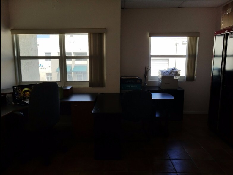 More Photos Of 5900 NW 99th Ave, Miami Light Distribution For Lease