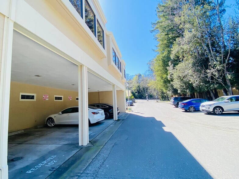 More Photos Of 20665 4th St, Saratoga Loft Creative Space For Lease