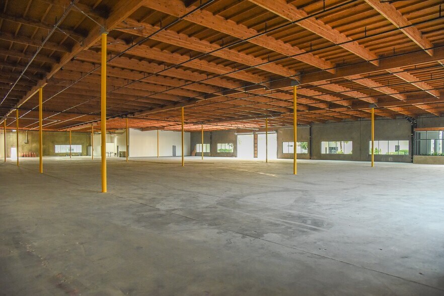 More Photos Of 5472 E La Palma Ave, Anaheim Warehouse For Sale