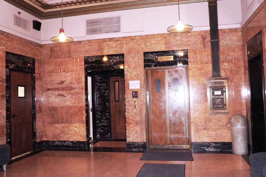 More Photos Of 1040 O St, Lincoln Office For Sale