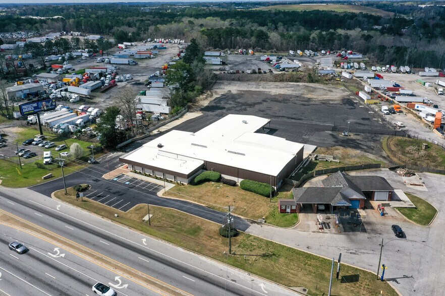 More Photos Of 1931 Rock Chapel Rd, Lithonia Warehouse For Lease