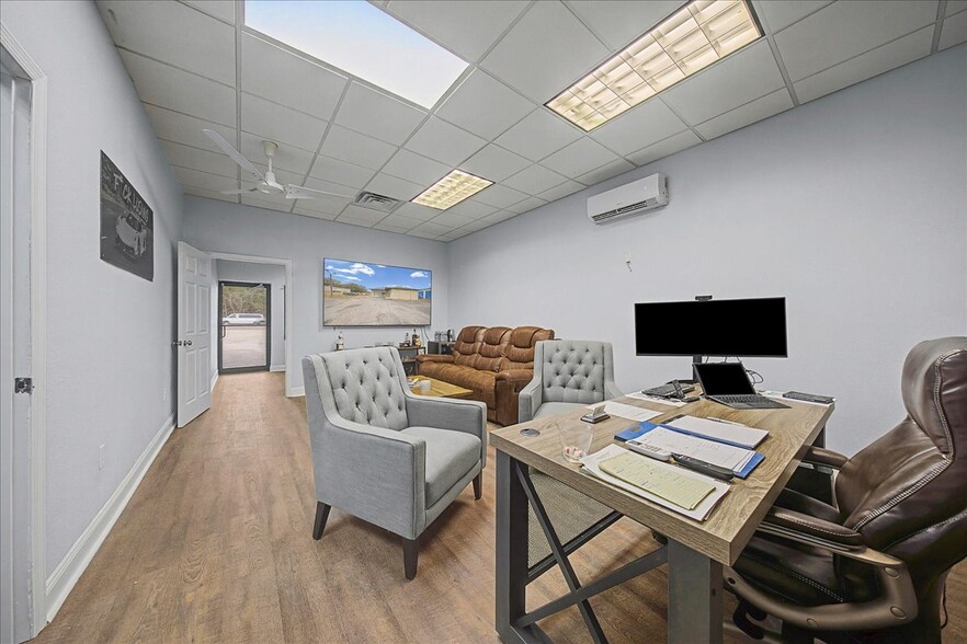 More Photos Of 2733 SE 58th Ave, Ocala Freestanding For Lease