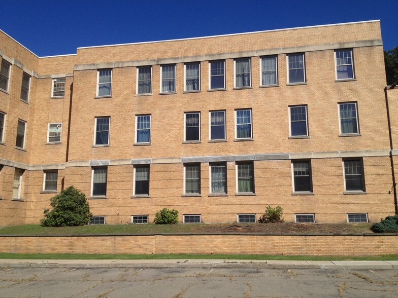 More Photos Of 520 Ruah St, Blossburg Medical For Sale