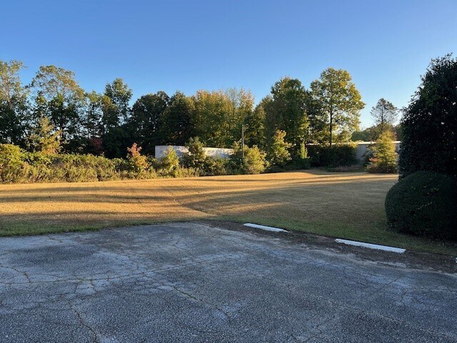 More Photos Of 1019 Thousand Oaks Blvd, Greenville Office For Lease