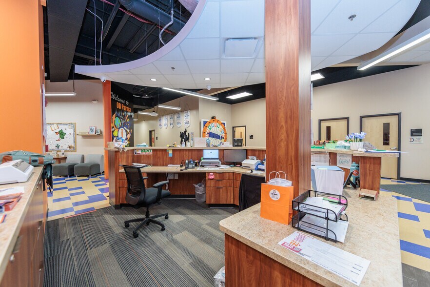 More Photos Of 8555-8735 Day Dr, Parma General Retail For Sale