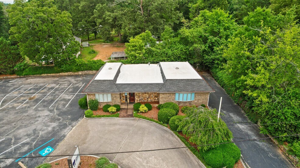 More Photos Of 4611 Hixson Pike, Hixson Office For Lease