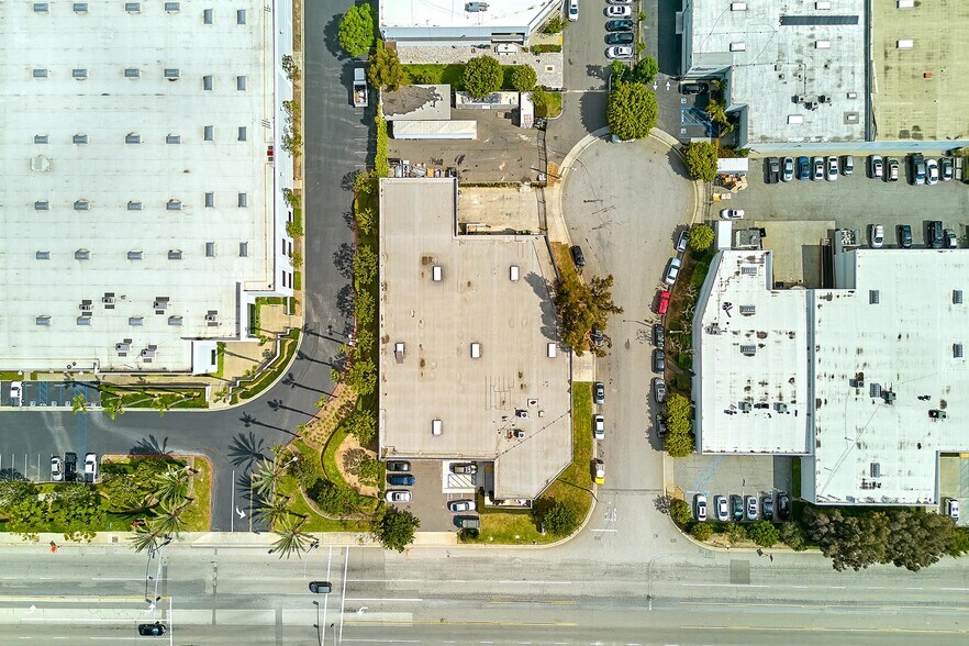 More Photos Of 1195 W Victoria St, Compton Warehouse For Lease