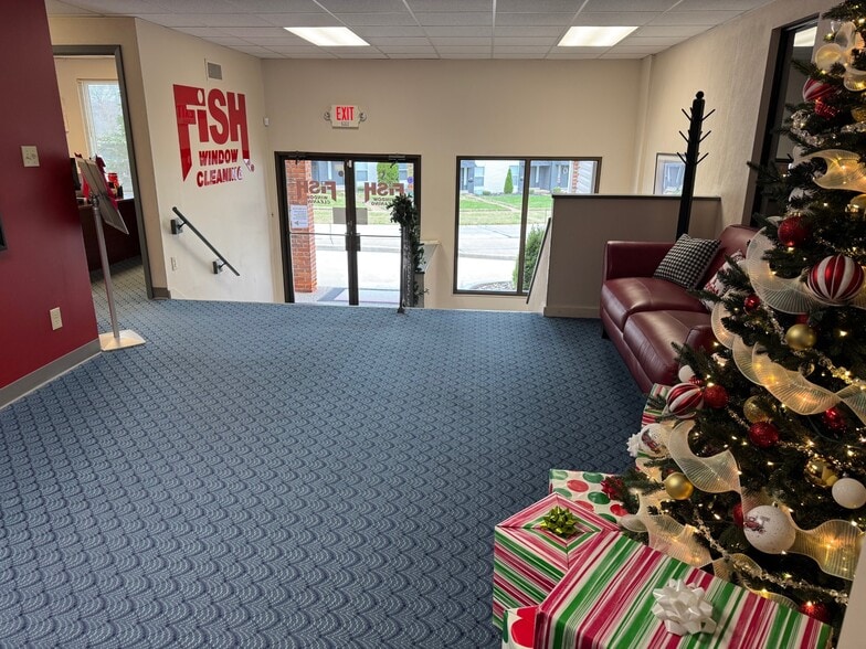 More Photos Of 200 Enchanted Pky, Manchester Flex For Sale