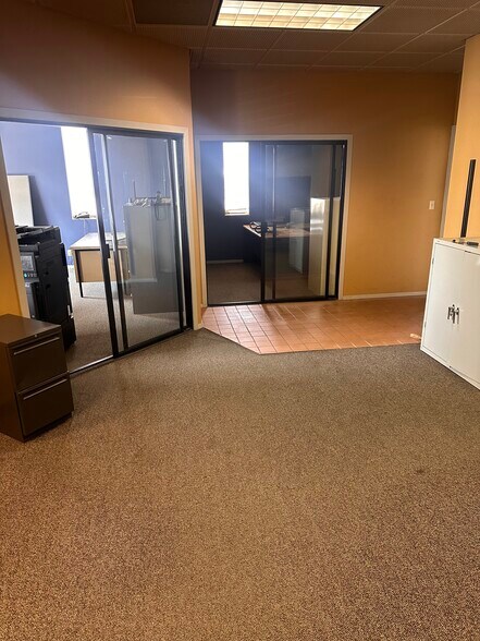 More Photos Of 2502 Highway Blvd, Spencer Office For Lease