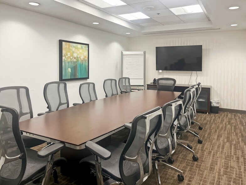 More Photos Of 402 W Broadway, San Diego Coworking Space