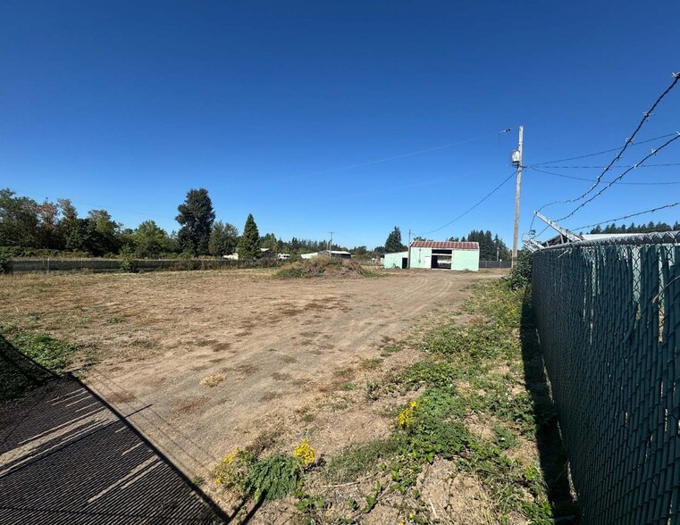 More Photos Of 5755 - 5765 State St, Salem Industrial For Lease