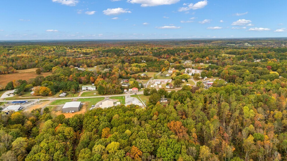 More Photos Of 4842 Highway 100, Lyles Restaurant For Lease