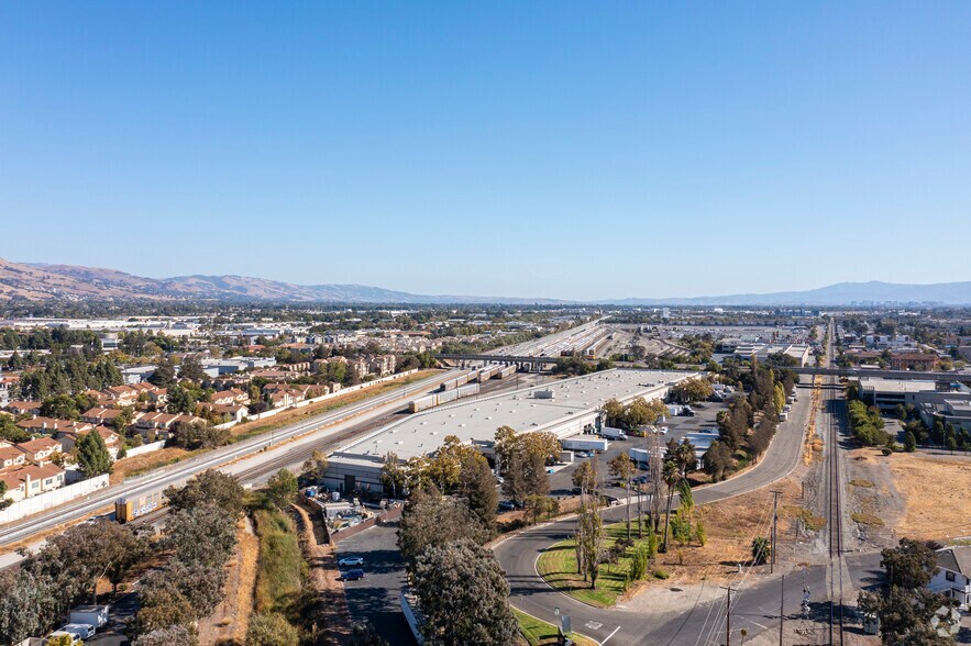 More Photos Of 200-230 Railroad Ave, Milpitas Unknown For Lease