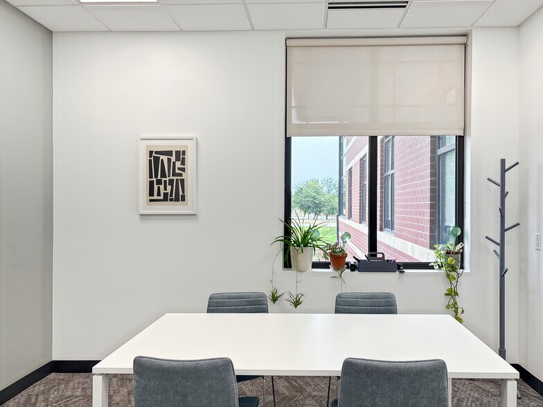 More Photos Of 1601 West Lakes Pky, West Des Moines Coworking Space