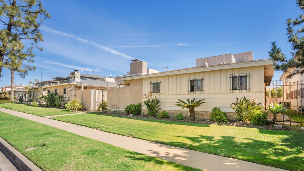 More Photos Of 10634 Crenshaw Blvd, Inglewood Multifamily For Sale