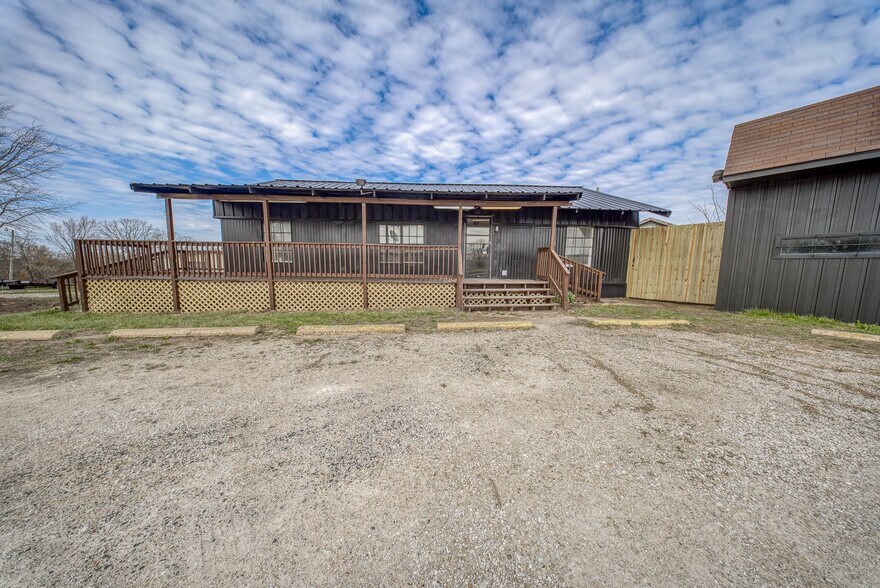 More Photos Of 17475 S US Highway 63, Rolla General Retail For Sale