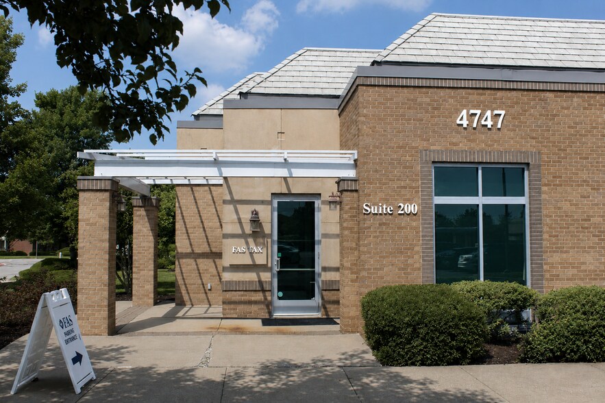 More Photos Of 4747 W 135th St, Leawood Freestanding For Lease