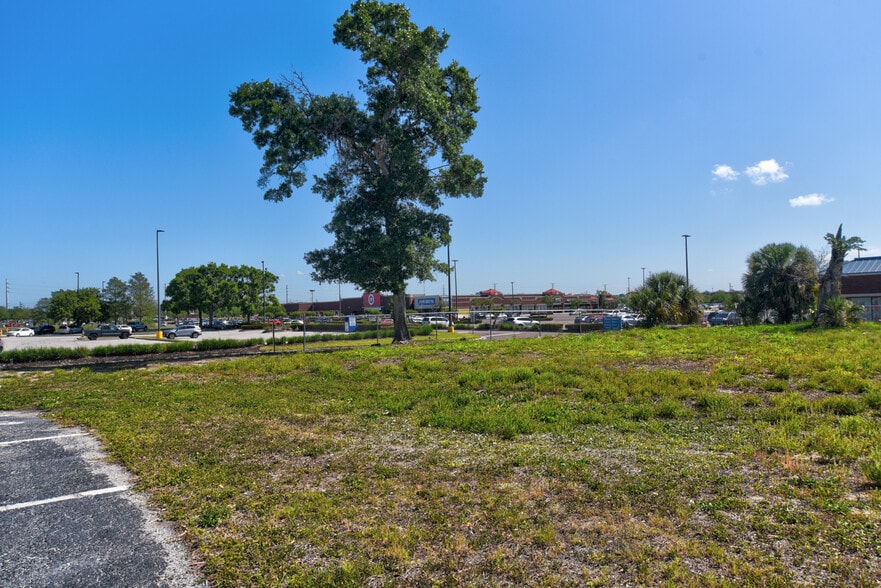 More Photos Of 12945 Seminole Blvd, Largo Office For Lease
