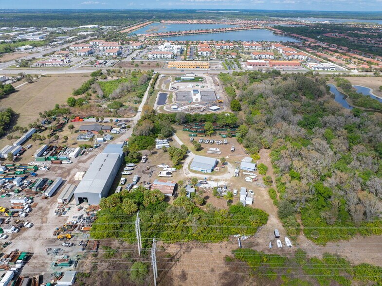 More Photos Of 3530 Laurel Rd E, North Venice Specialty For Sale