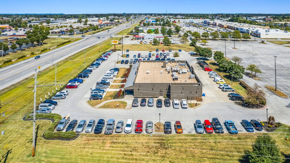 More Photos Of 5311 Frederica St, Owensboro Restaurant For Sale