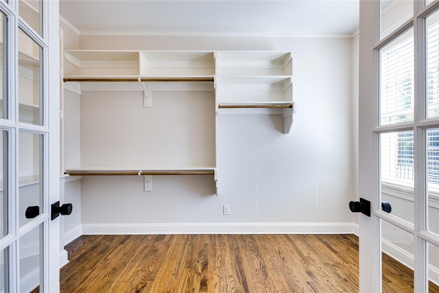 More Photos Of 2837 Hemphill St, Fort Worth Apartments For Sale