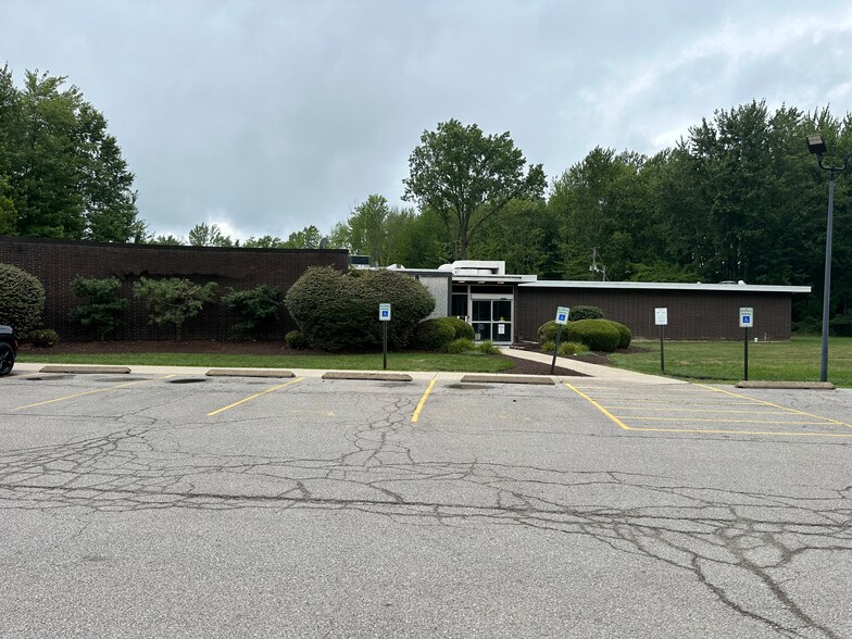 More Photos Of 39000 Center Ridge Rd, North Ridgeville Medical For Sale