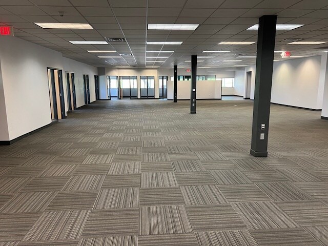 More Photos Of 2985 S Ridge Rd, Green Bay Medical For Lease