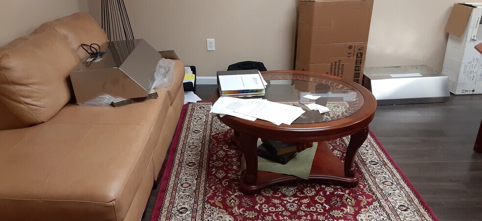 More Photos Of 553 Portland Cobalt Rd, Portland Office For Lease