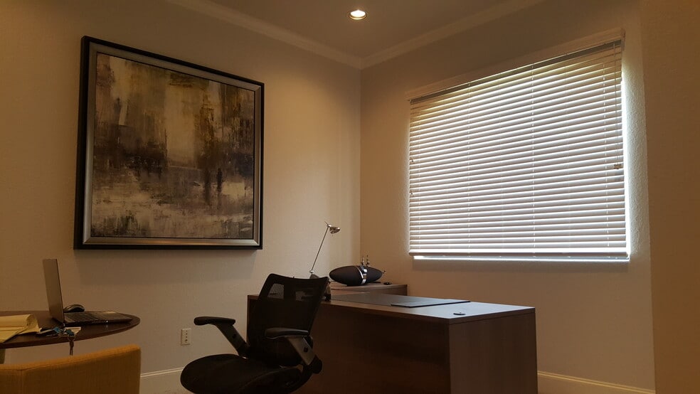More Photos Of 1800 Snake River Rd, Katy Loft Creative Space For Sale
