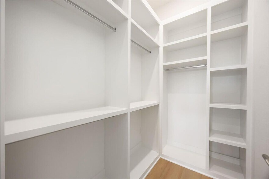 More Photos Of 422 E 41st St, Houston Multifamily For Sale