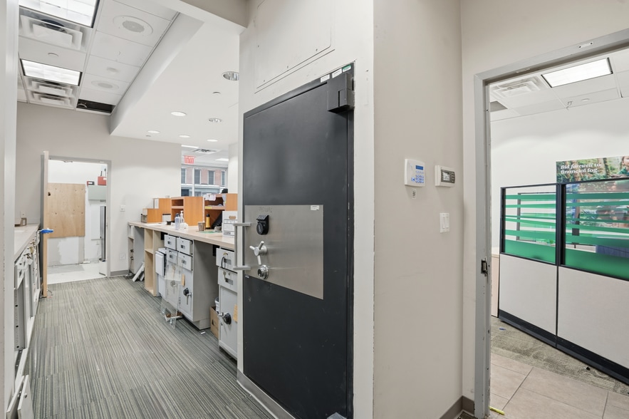 More Photos Of 399 Atlantic Ave, Brooklyn Apartments For Lease